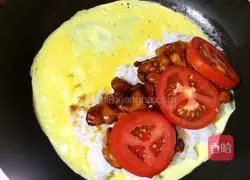 Illustration of how to make teriyaki chicken wing rice balls 13