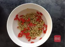 Illustration of how to make mung bean and millet porridge 3