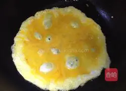 Illustration of how to make koala hand-shaped rice balls 12