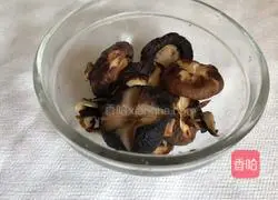 Assorted Sausage Braised Rice Recipe Illustration 2