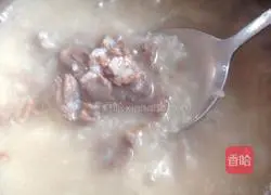 Illustration of how to make egg and beef porridge 5