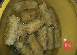 Illustration of how to make mesh spring rolls 5