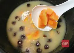 Illustration of how to make papaya, barley and millet porridge 7