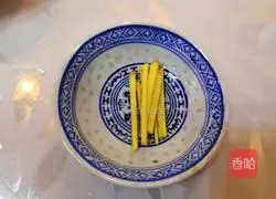 Illustration of how to make seafood porridge 2