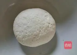 Illustration of how to make two-color flower rolls 6