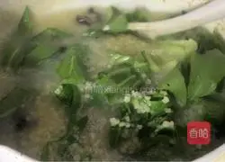 Illustration of making black fungus and millet porridge 5