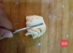 Illustration of how to make Hanamaki (ten-minute dough) 8