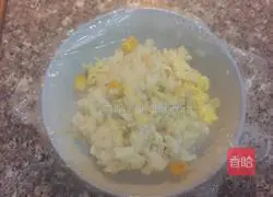 Cheese Sakura Rice Ball Recipe Illustration 6