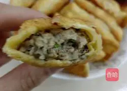 Illustration of how to make pan-fried spring rolls 4