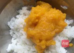 Illustration of how to make pumpkin and bird rice balls 1