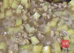 Illustration of how to make diced pork with cold noodles and stewed noodles 8