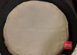 Cheeseburger Beef Pizza Recipe Illustration 2