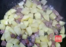 Illustration of ham and potato braised rice 6