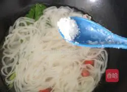 Illustration of how to make rice noodle soup 10