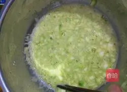 Illustration of how to make loofah pancakes 4