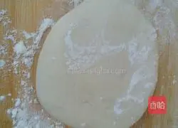 Illustration of how to make sorghum noodle rolls 7