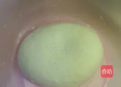 Illustration of how to make salt and pepper flower rolls 3