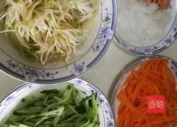 Illustration of how to make Korean bibimbap 1