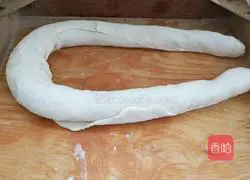 Illustration of how to make the dead noodle roll 7