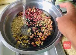 Illustration of making multi-grain porridge 2