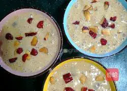 Illustration of how to make red date hair cake 10