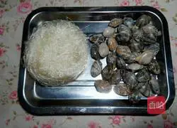 Illustration of how to make clam rice noodles 1