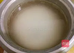 Illustration of how to make nutritious pork liver porridge 3