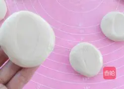 Illustration of how to make potato shredded burritos 8