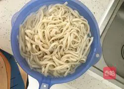 Illustration of making summer cold noodles 3