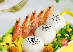 Illustration of how to make shrimp and vegetable rice ball bento 17