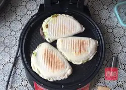 Leek Box Recipe Illustration 7