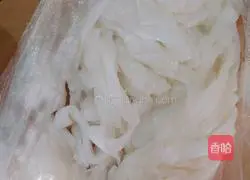 Illustration of how to make fried rice noodles with eggs 1