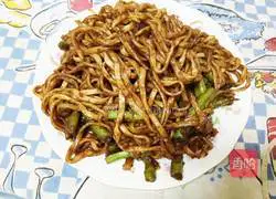 Illustration of how to make potato and beans braised noodles 6