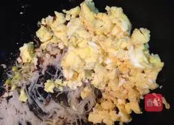 Illustration of how to make leek and egg boxes 5