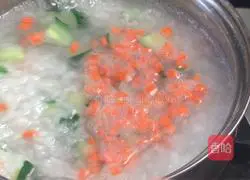 Cucumber and shrimp skin porridge recipe 9