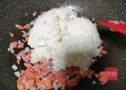 Illustration of how to make shrimp and cheese baked rice 7