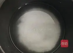 Illustration of how to make brown sugar and wolfberry glutinous rice porridge 4