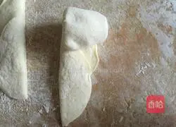 Illustration of how to make rose rolls 9