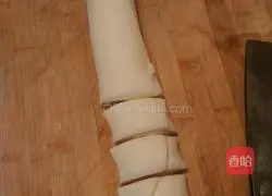 Illustration of how to make steamed flower rolls 12