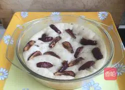 Illustration of how to make red date hair cake 7