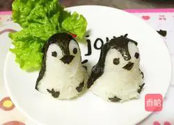 Illustration of how to make penguin rice balls for children 7