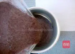 Illustration of how to make honeycomb briquette cake 13