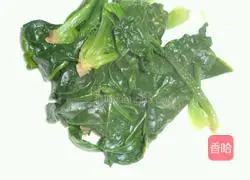 Illustration of how to make spinach porridge 4