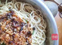 Illustration of making hot and sour cold noodles 19