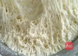 Illustration of how to make milk-flavored flower rolls 1