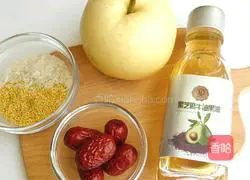 Illustration of how to make red date and pear porridge 1