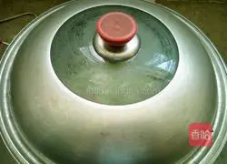 Illustration of how to make pumpkin rolls 13