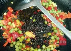 Recipe for Claypot Rice with Pork Ribs in Black Bean Sauce Illustration 3