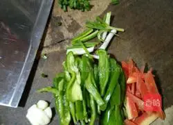 Illustration of how to make braised noodles with stuffed meat 3