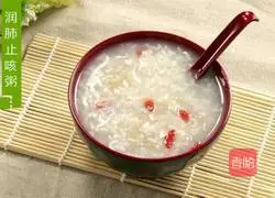 Illustration of how to make lung-moistening and cough-relieving porridge 4